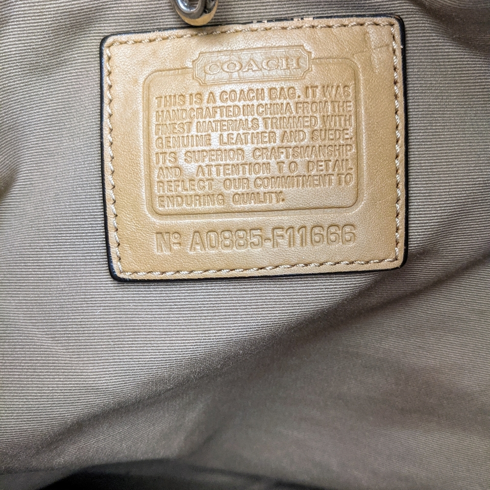 Authentic Coach Tote - Picture 4 of 7